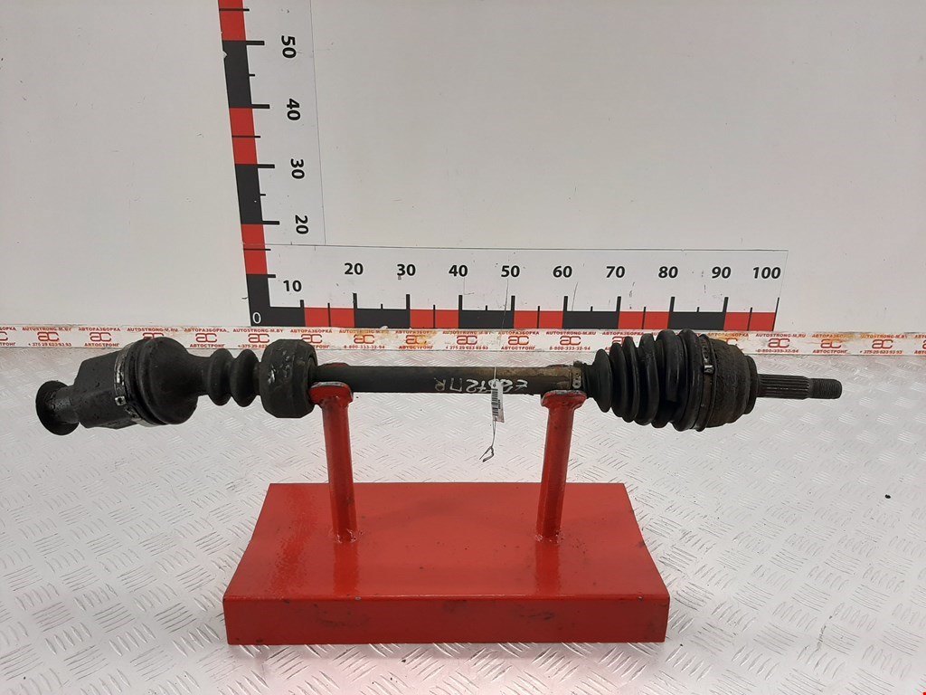 Полуось (привод, приводной вал) передняя правая RENAULT Kangoo 1997-2008