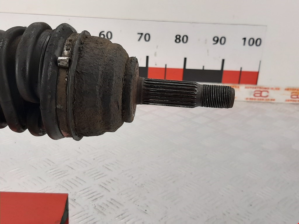 Полуось (привод, приводной вал) передняя правая RENAULT Kangoo 1997-2008