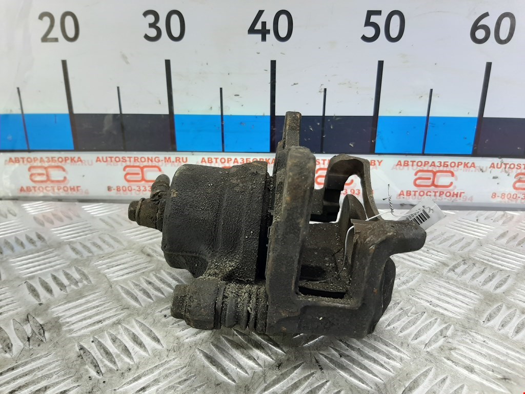 Суппорт передний правый VOLKSWAGEN Golf V Plus 2004-2009