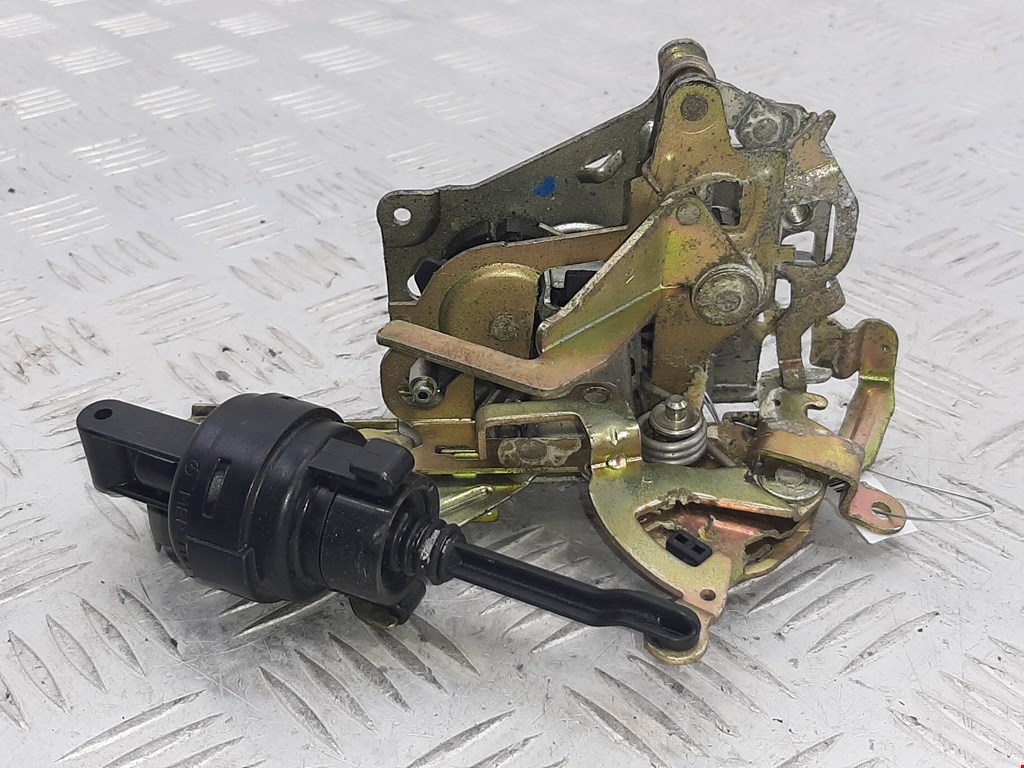 Замок двери задней правой MERCEDES-BENZ C-Class C-klasse W202 1993-2000
