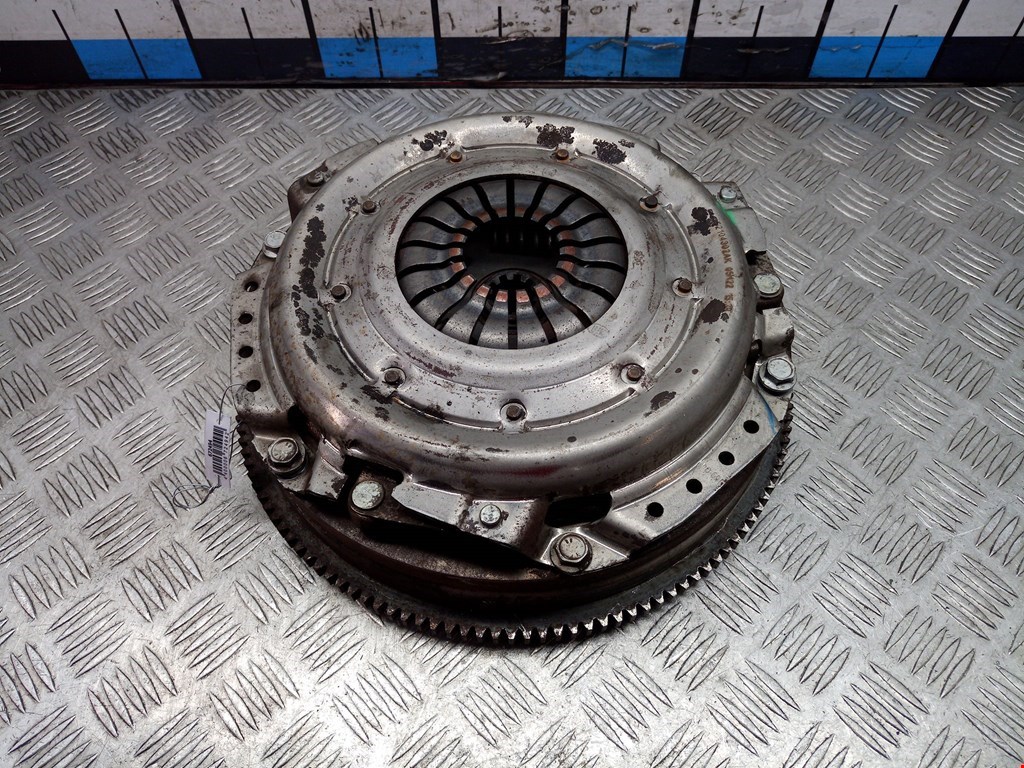 Маховик (демпфер сцепления) JEEP Liberty 2000-2007