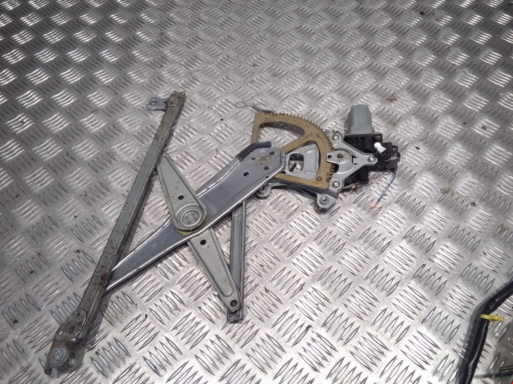 Стеклоподъемник электрический двери передней правой Subaru Legacy 4 (BL/BP) (2003-2009)