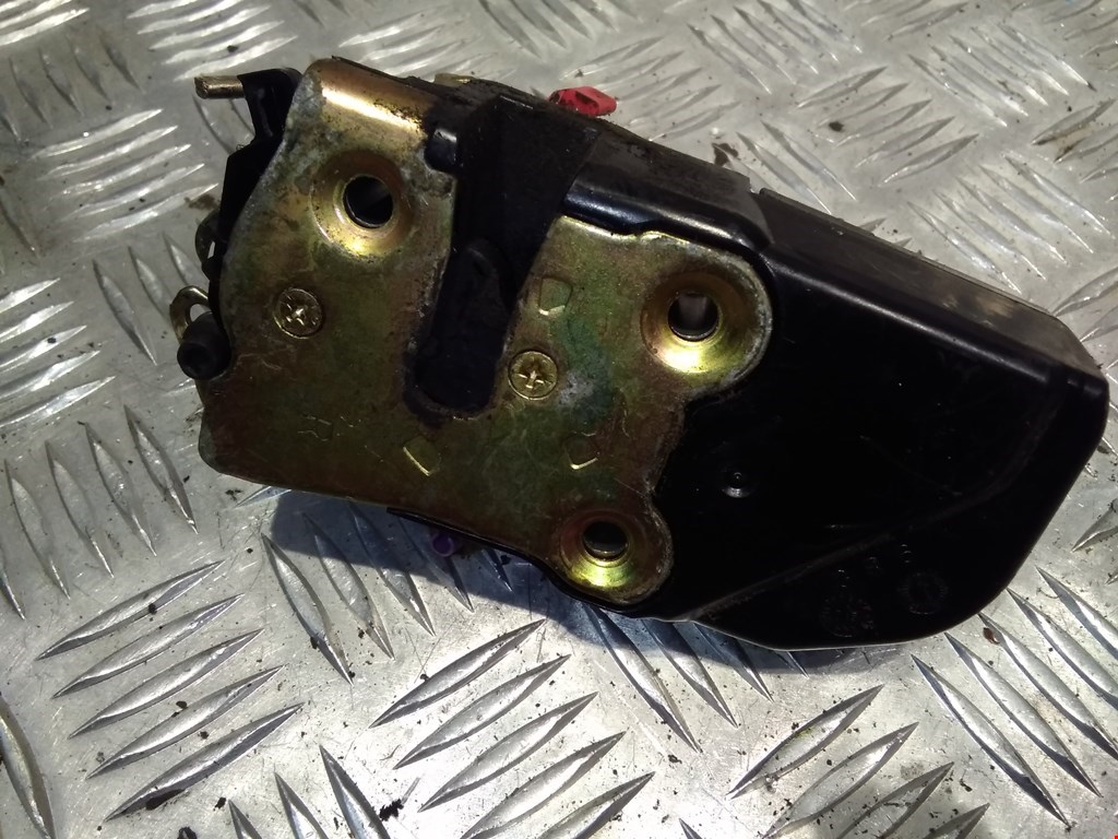 Замок двери передней правой CHRYSLER PT Cruser 2000-2010