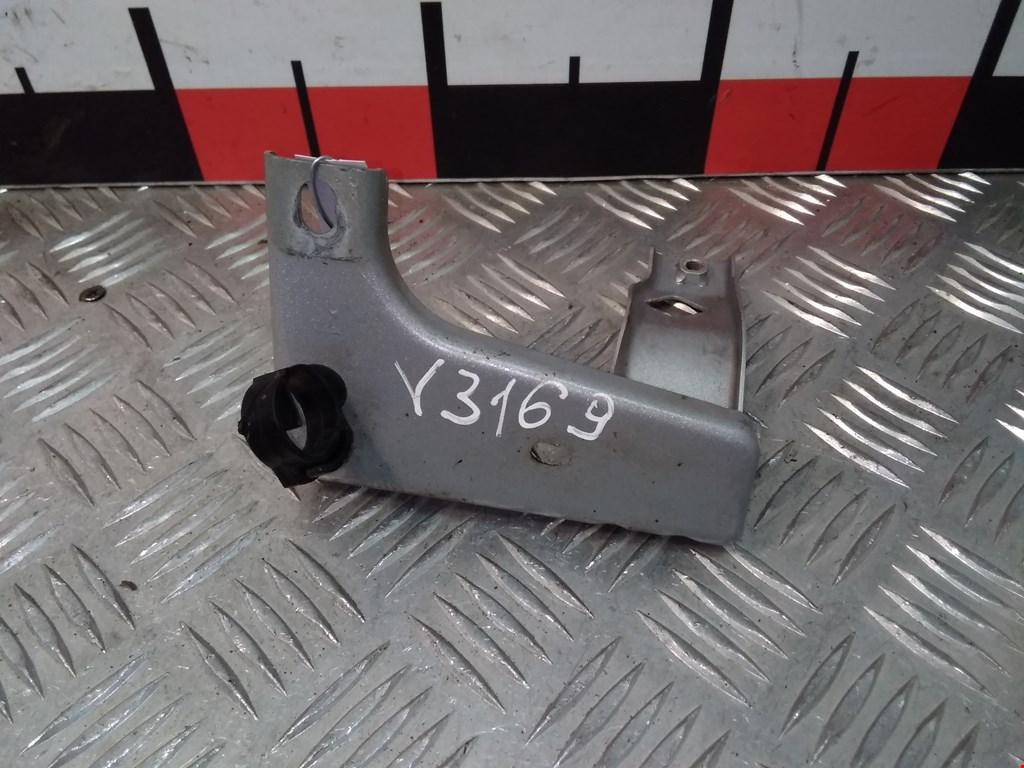 Кронштейн переднего бампера правый MAZDA Mazda 5 CR 2005-2010