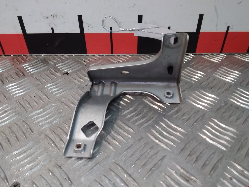 Кронштейн переднего бампера правый MAZDA Mazda 5 CR 2005-2010