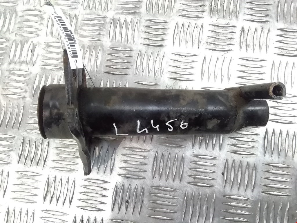 Отбойник бампера передний правый Audi A4 B7 (2004-2009)