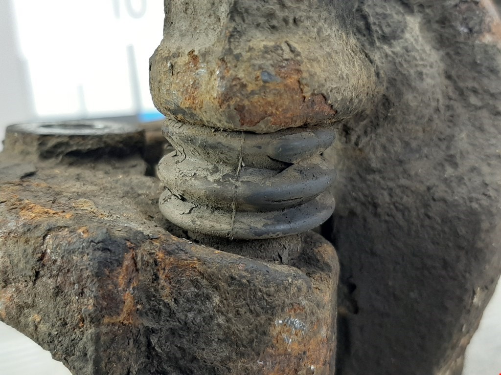 Суппорт передний левый VOLKSWAGEN Crafter 2006-2016