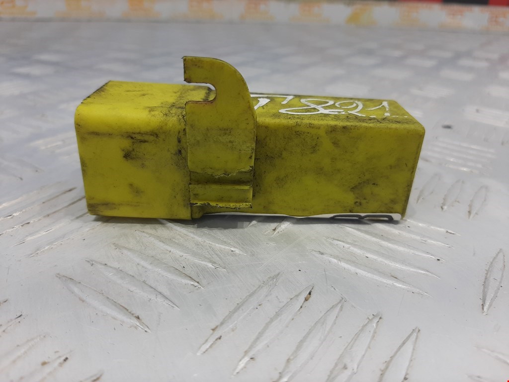 Реле VOLKSWAGEN Golf V Plus 2004-2009