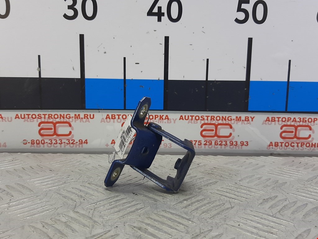 Петля крышки (двери) багажника Fiat Punto 2 (188) (1999-2007)