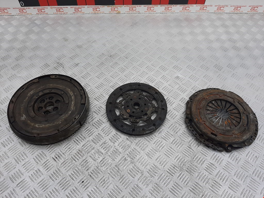 Маховик (демпфер сцепления) Ford C-MAX 1 (2003-2010)