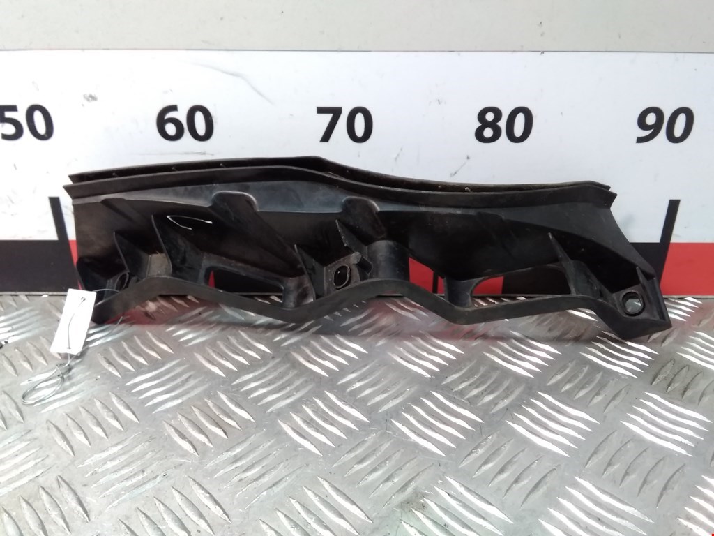 Кронштейн переднего бампера левый VOLKSWAGEN Passat B6 2005-2011