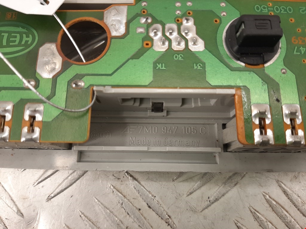 Плафон салонный (салона фонарь) SEAT Alhambra 1996-2010