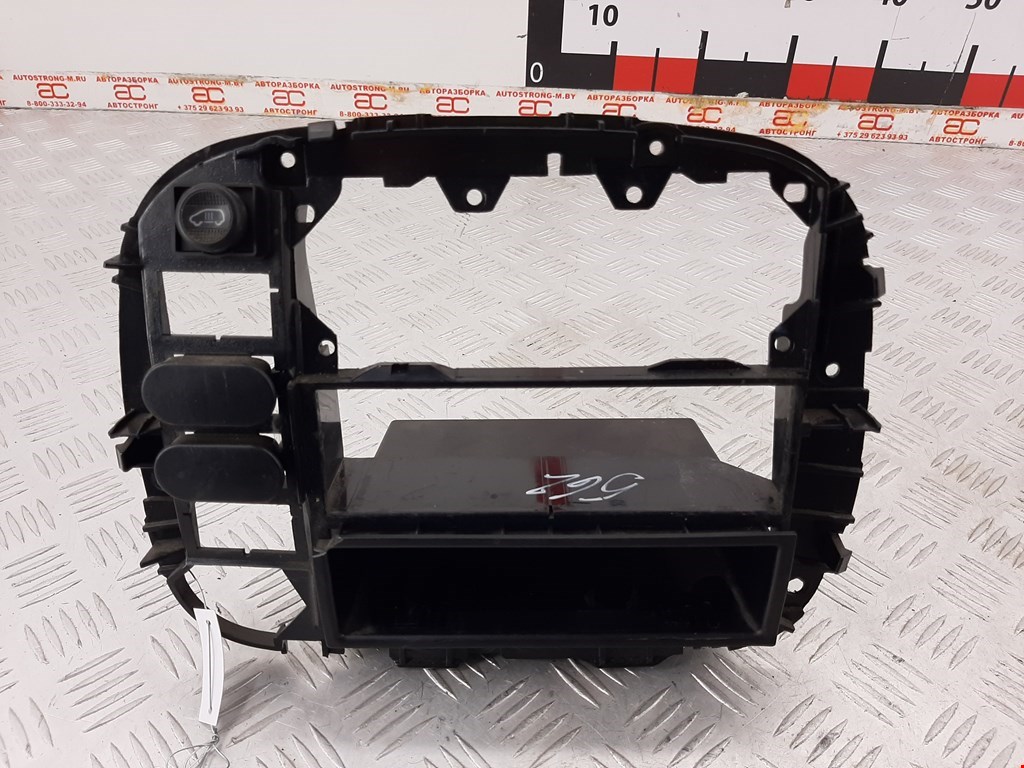 Рамка магнитолы SEAT Alhambra 1996-2010