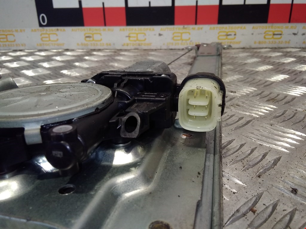 Стеклоподъемник передний правый MITSUBISHI Pajero IV 2006-2022