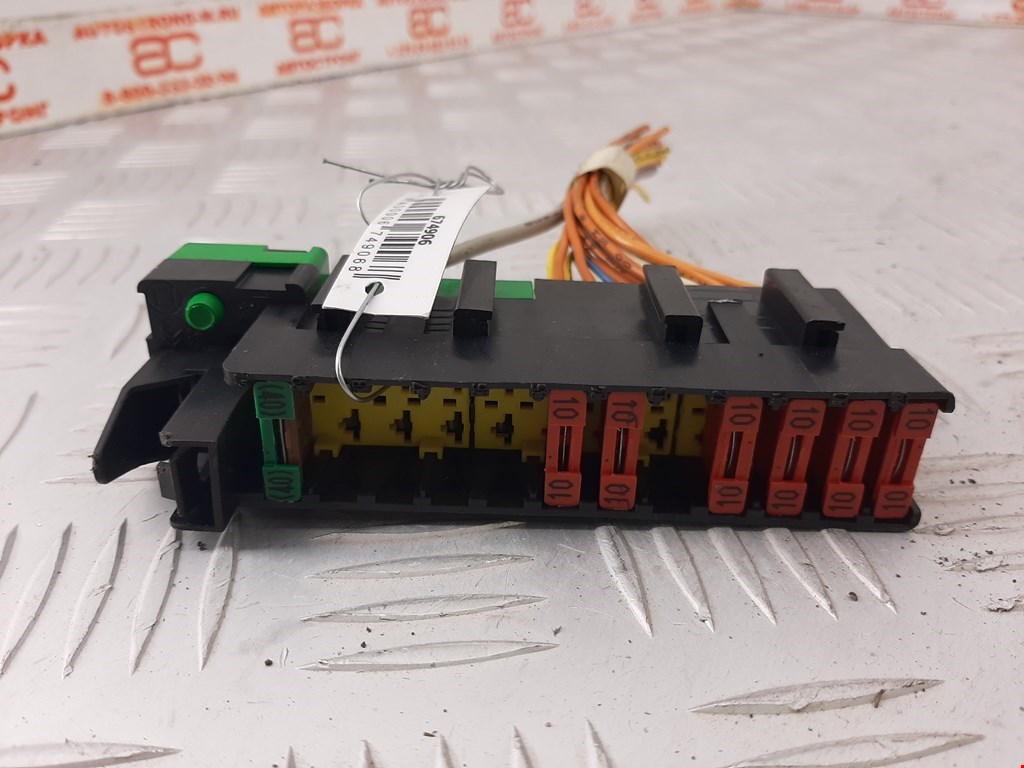 Датчик уровня в бачок омывателя PEUGEOT 406 1995-1999