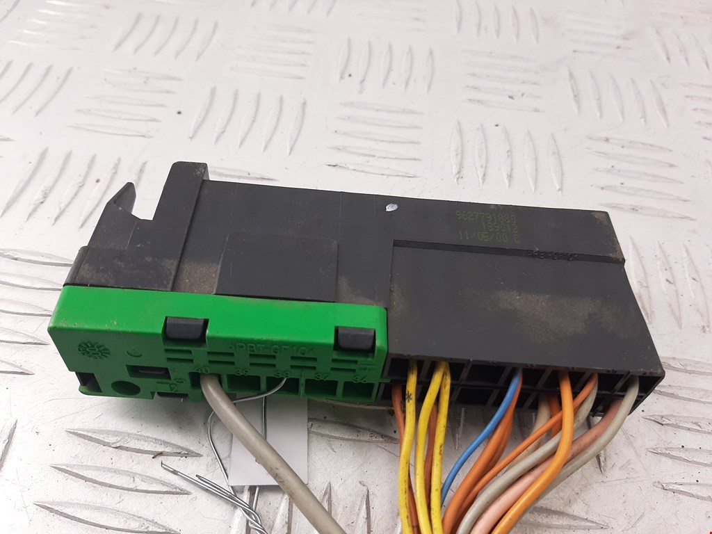 Датчик уровня в бачок омывателя PEUGEOT 406 1995-1999