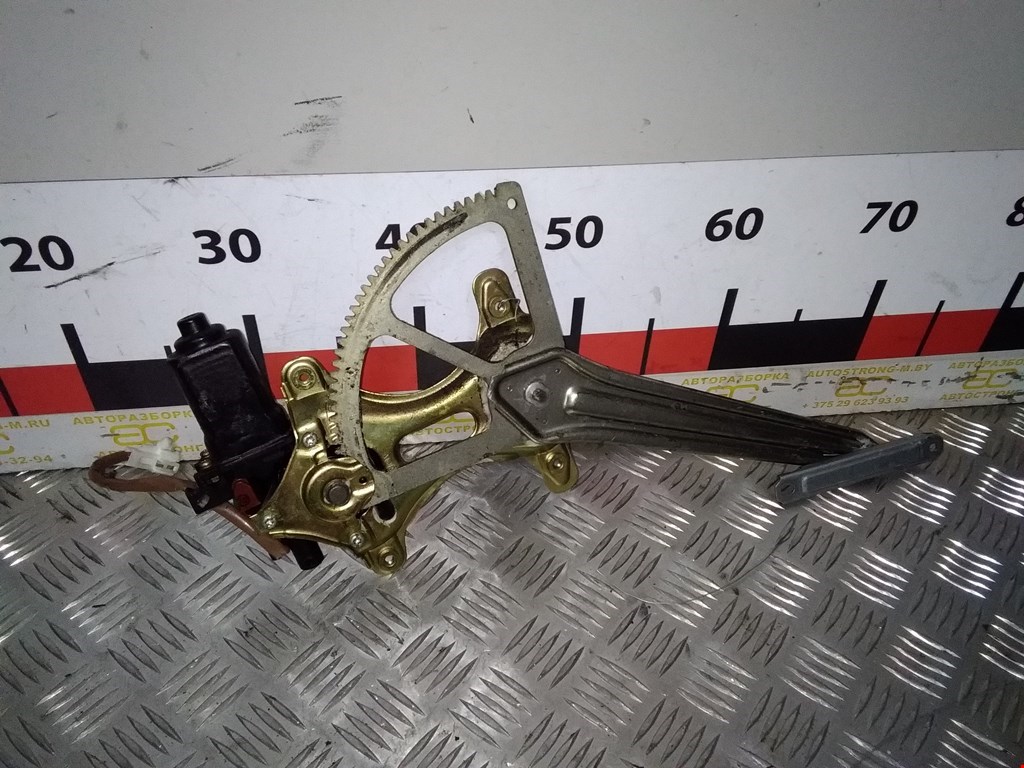 Стеклоподъемник задний правый LEXUS LS UCF20 1997-2000