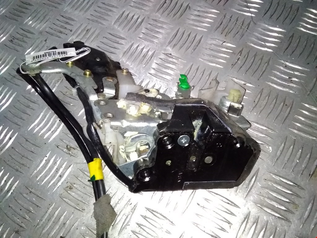 Замок двери задней правой Lexus LS 2 (UCF20) (1994-2000)