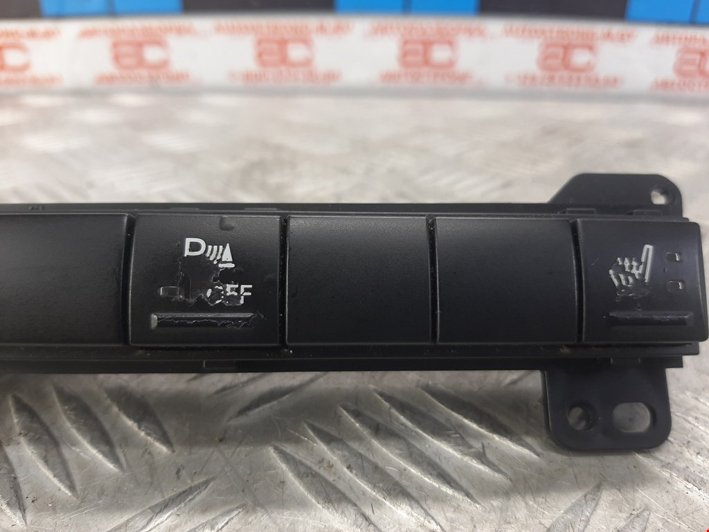 Блок кнопок JEEP Commander 2005-2010