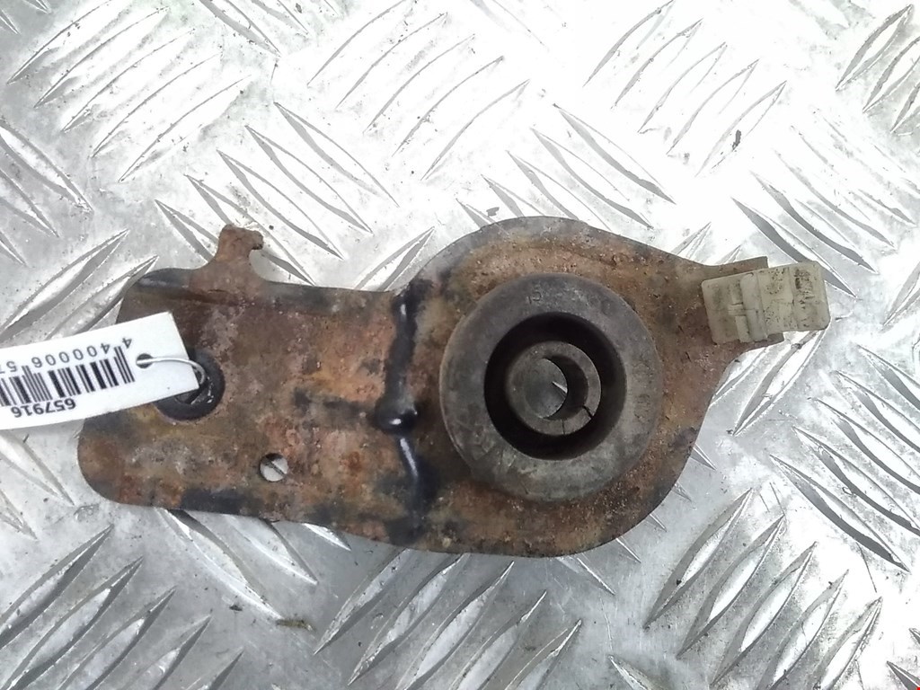 Кронштейн (крепление) радиатора NISSAN Primera P12 2002-2008