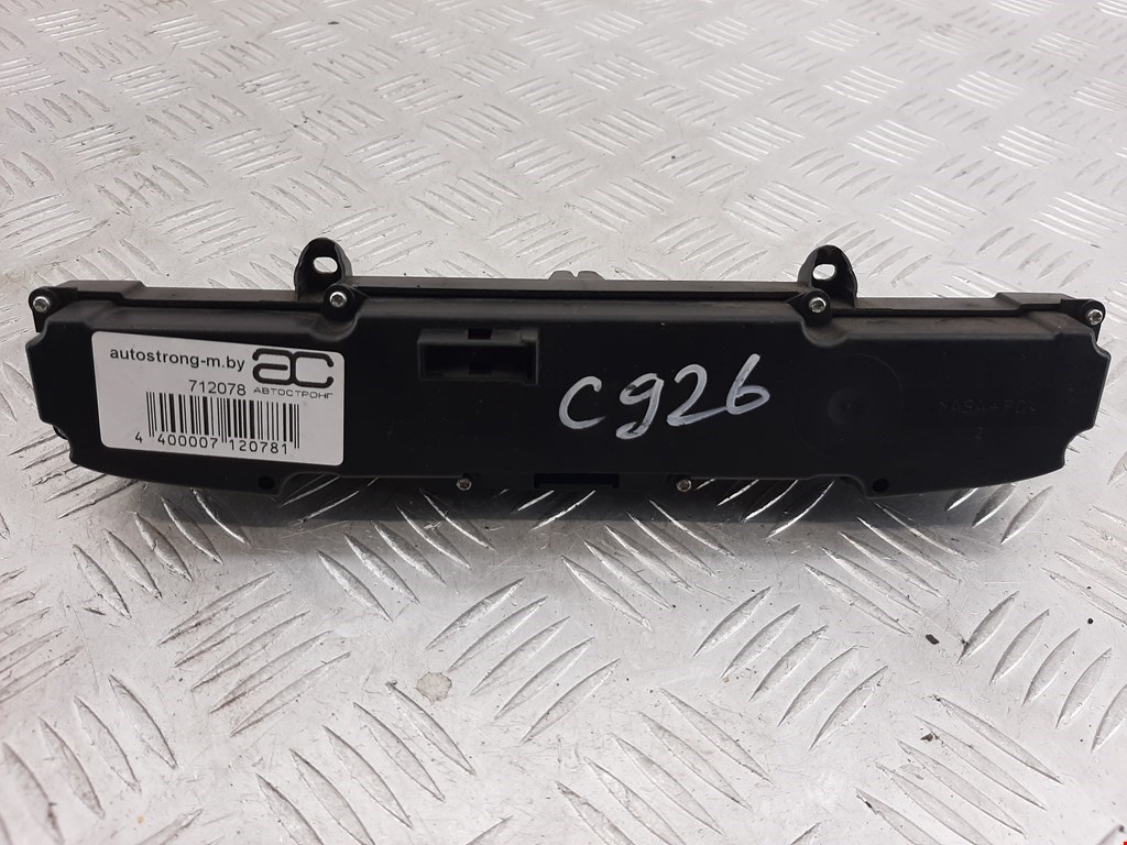 Кнопка аварийной сигнализации (аварийки) MERCEDES-BENZ Vito W639 2003-2014