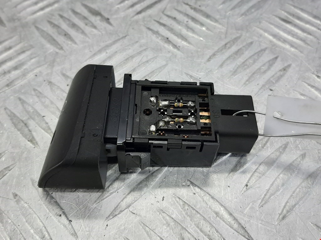 Кнопка включения противотуманных фар KIA Sportage II 2004-2010