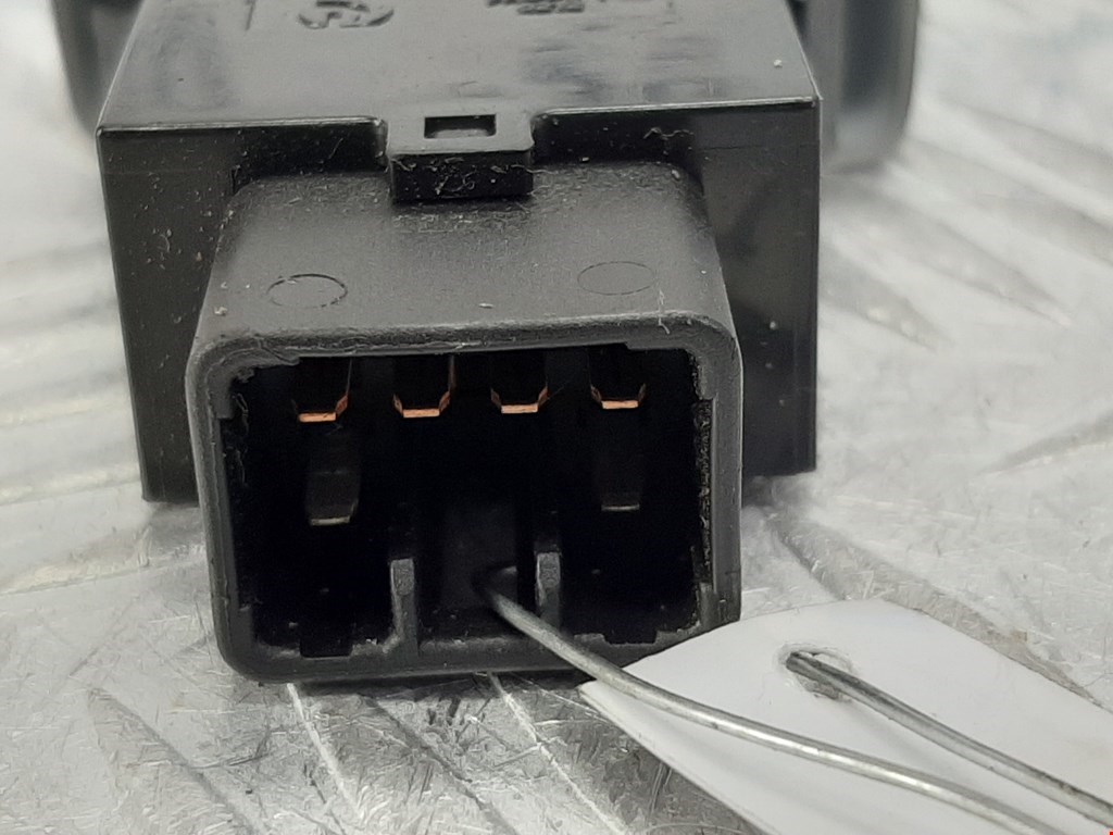 Кнопка включения противотуманных фар KIA Sportage II 2004-2010