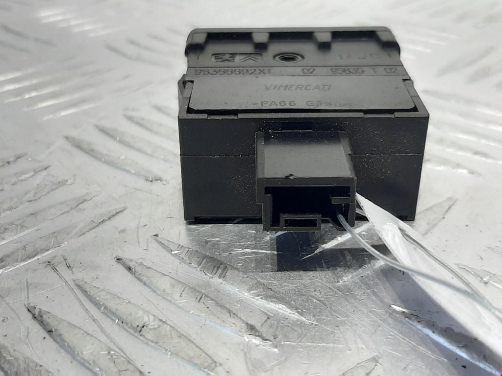 Кнопка корректора фар PEUGEOT Partner 2008-2018