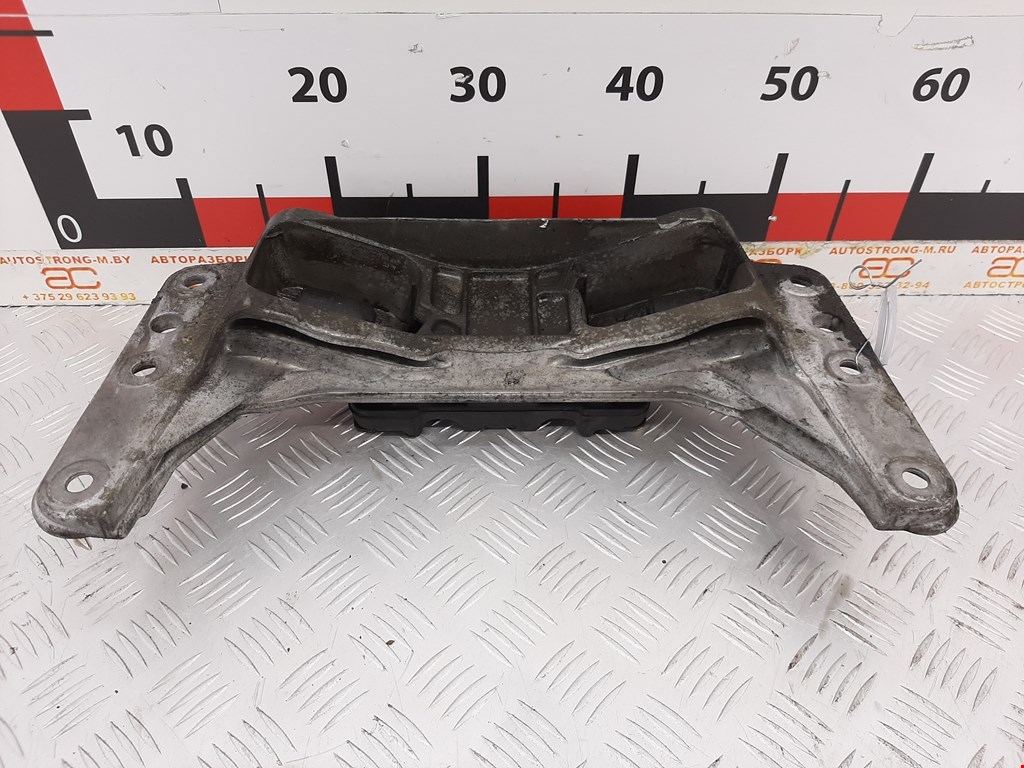 Подушка (опора) крепления КПП BMW 5-Series (E60/E61) (2003-2010)