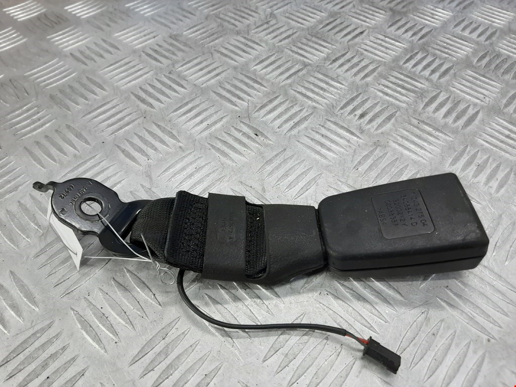 Замок ремня безопасности (преднатяжитель ремня безопасности) BMW 5-Series (F07/F10/F11/F18) (2009-2017)