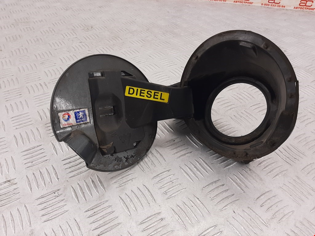 Лючок бензобака PEUGEOT 5008 2009-2016