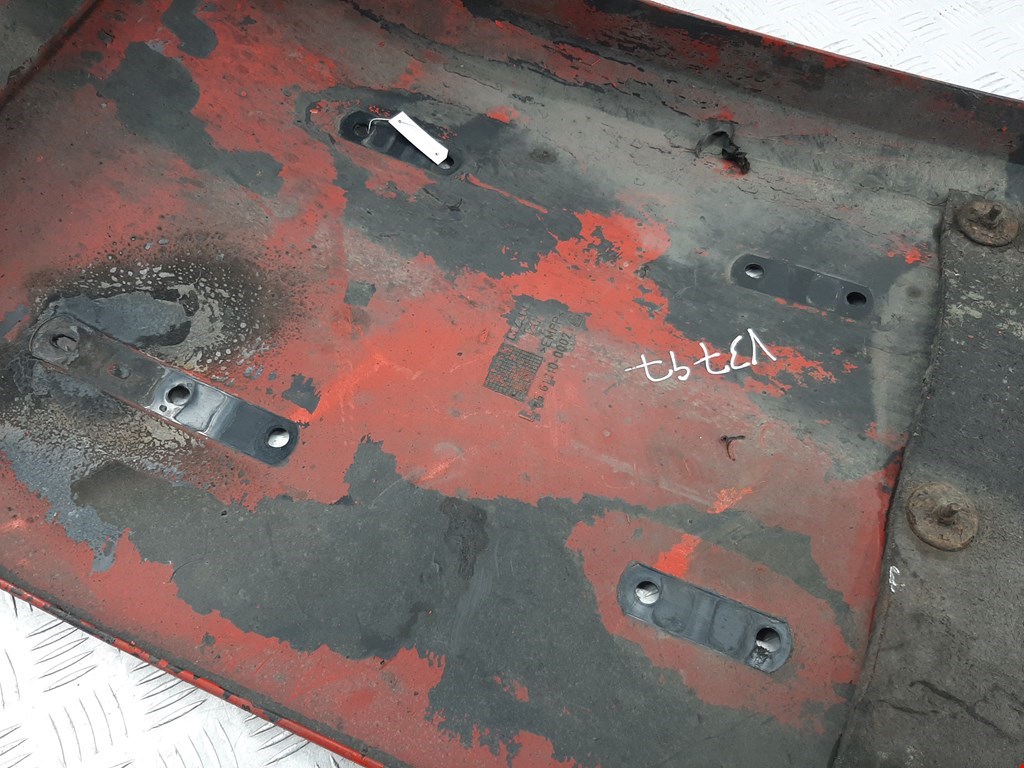 Локер (подкрылок) передний левый MAN L 2000 / LE 1994-2005