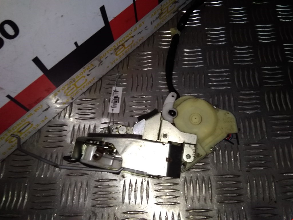 Замок двери передней правой HONDA Jazz 2008-2015