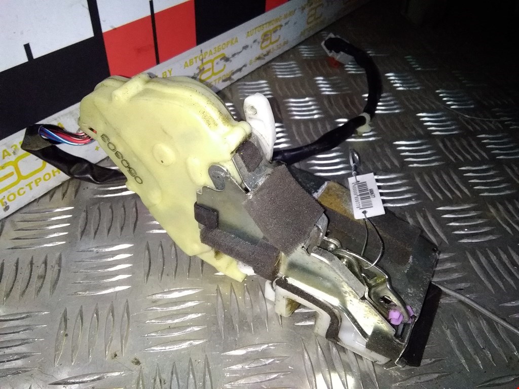 Замок двери передней правой HONDA Jazz 2008-2015