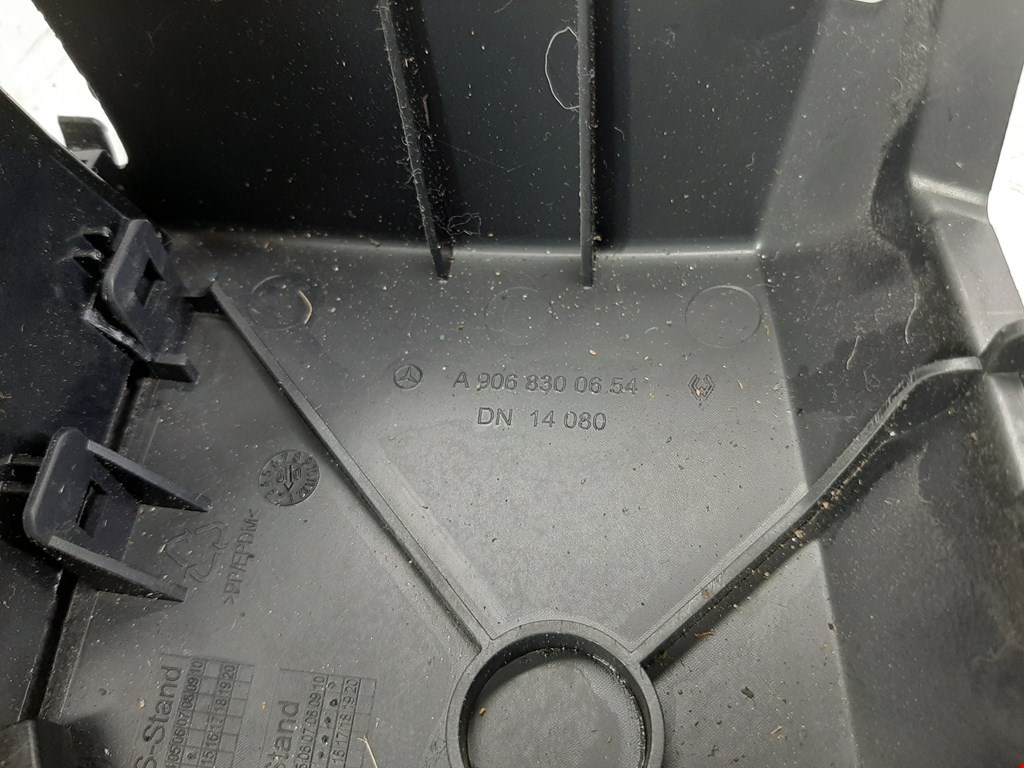 Дефлектор воздушный VOLKSWAGEN Crafter 2006-2016