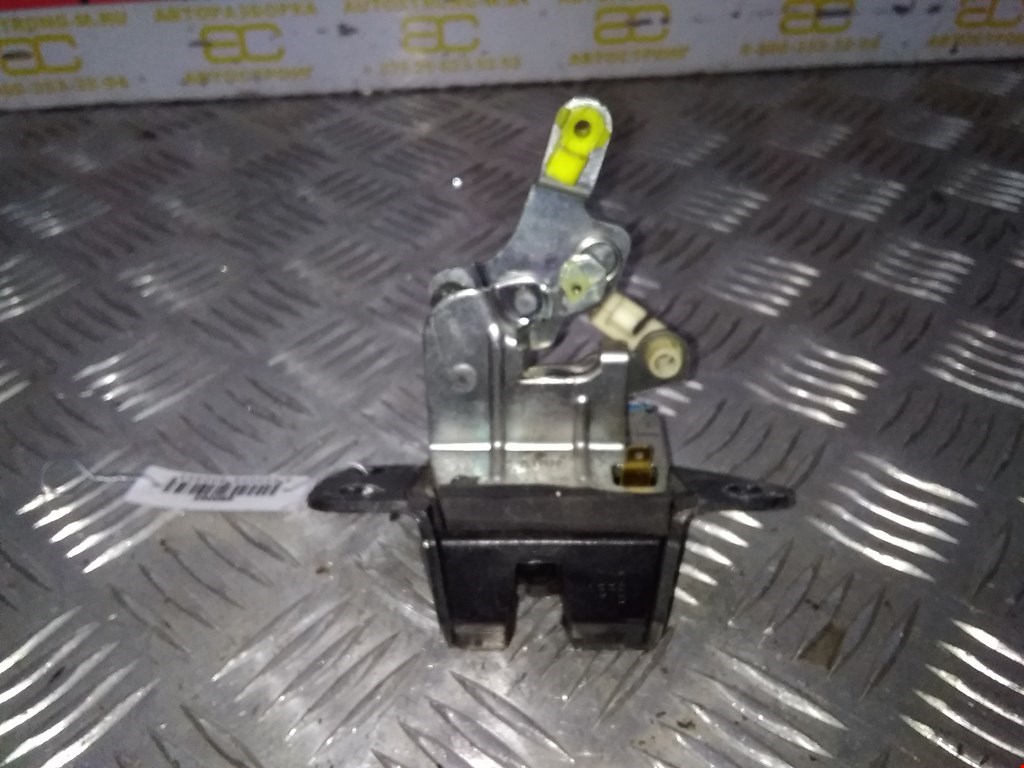 Замок багажника (крышки двери) SSANG YONG Rodius 2004-2013