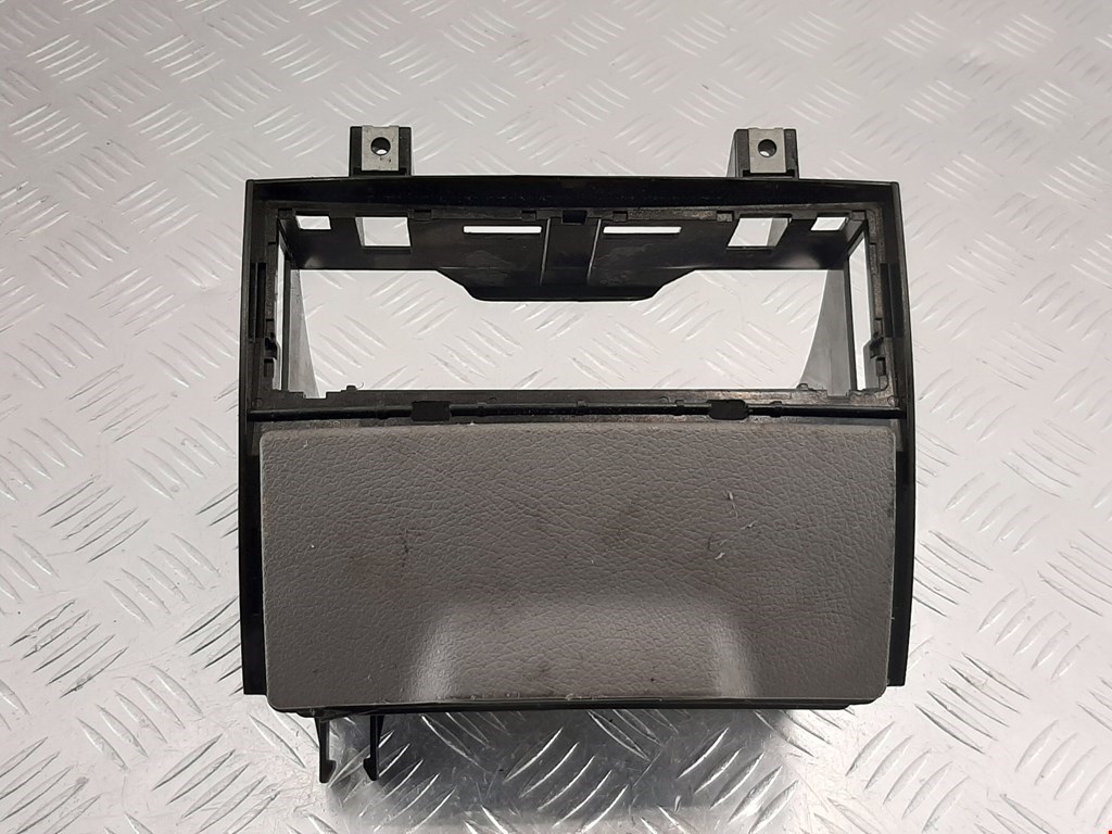 Пепельница передняя VOLKSWAGEN Crafter 2006-2016