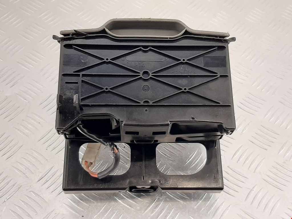 Пепельница передняя VOLKSWAGEN Crafter 2006-2016