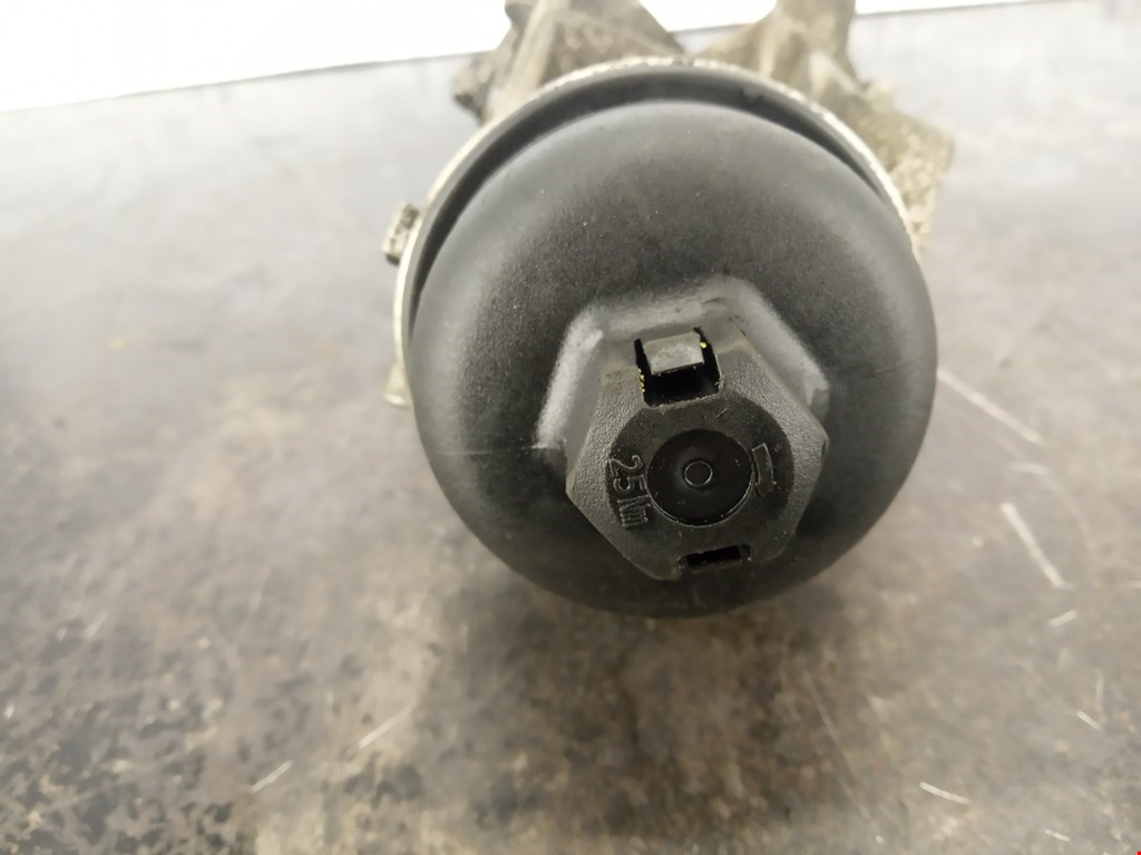 Корпус масляного фильтра HYUNDAI i30 2007-2012