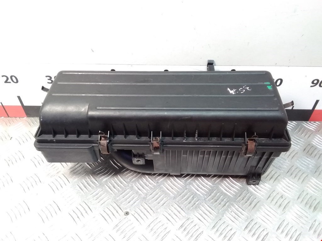 Корпус воздушного фильтра KIA Rio I 2000-2005