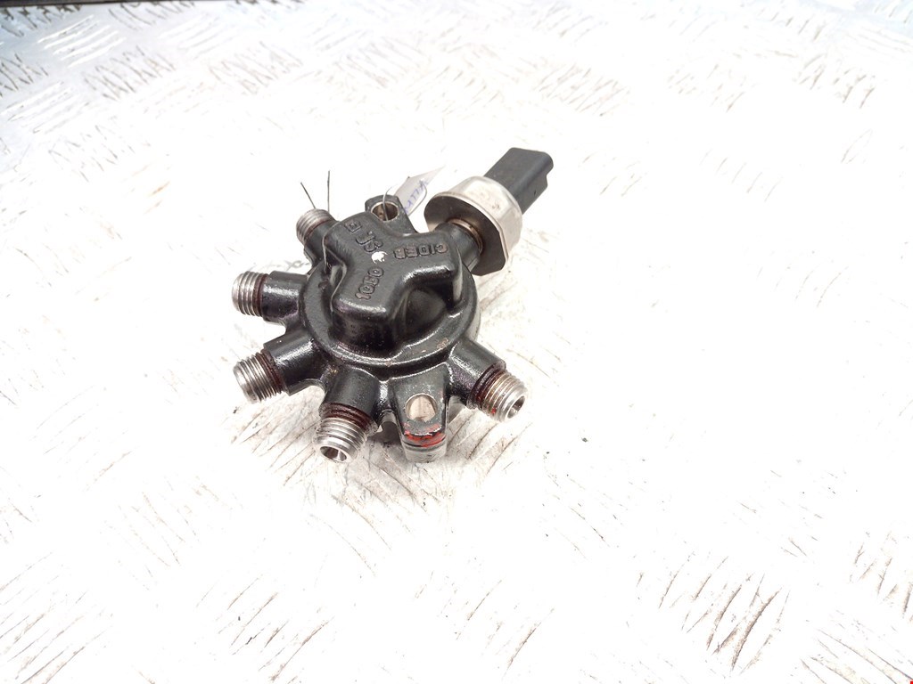 Датчик давления топлива Ford Mondeo 4 (2006-2014)