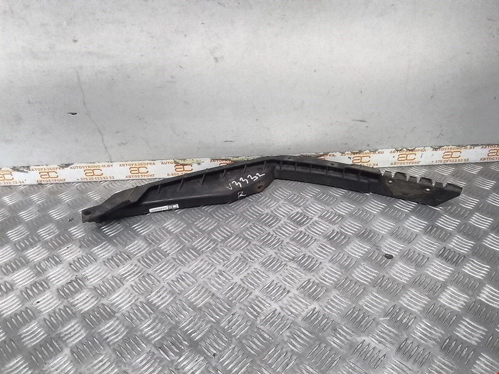 Кронштейн переднего бампера правый SKODA Octavia A5 1Z- 2004-2013