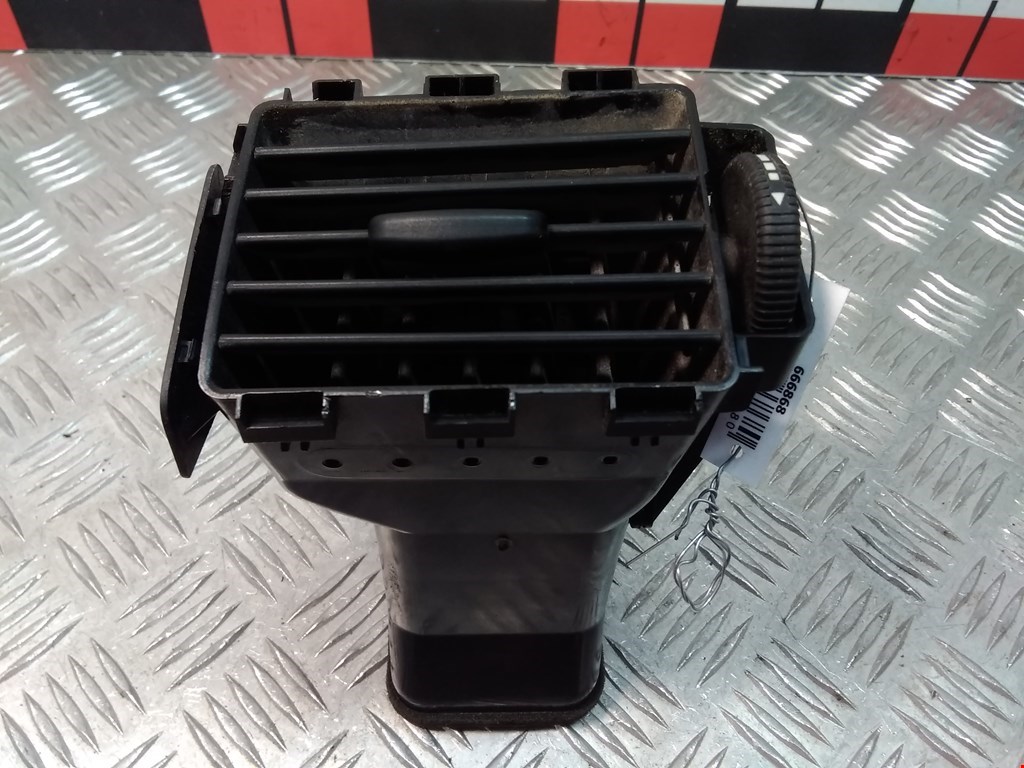 Дефлектор воздушный VOLKSWAGEN Crafter 2006-2016