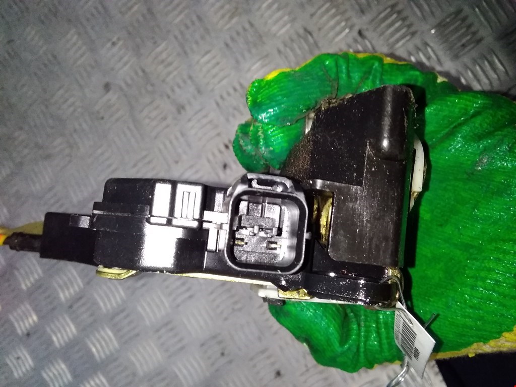 Замок двери передней левой MITSUBISHI Grandis 2003-2011