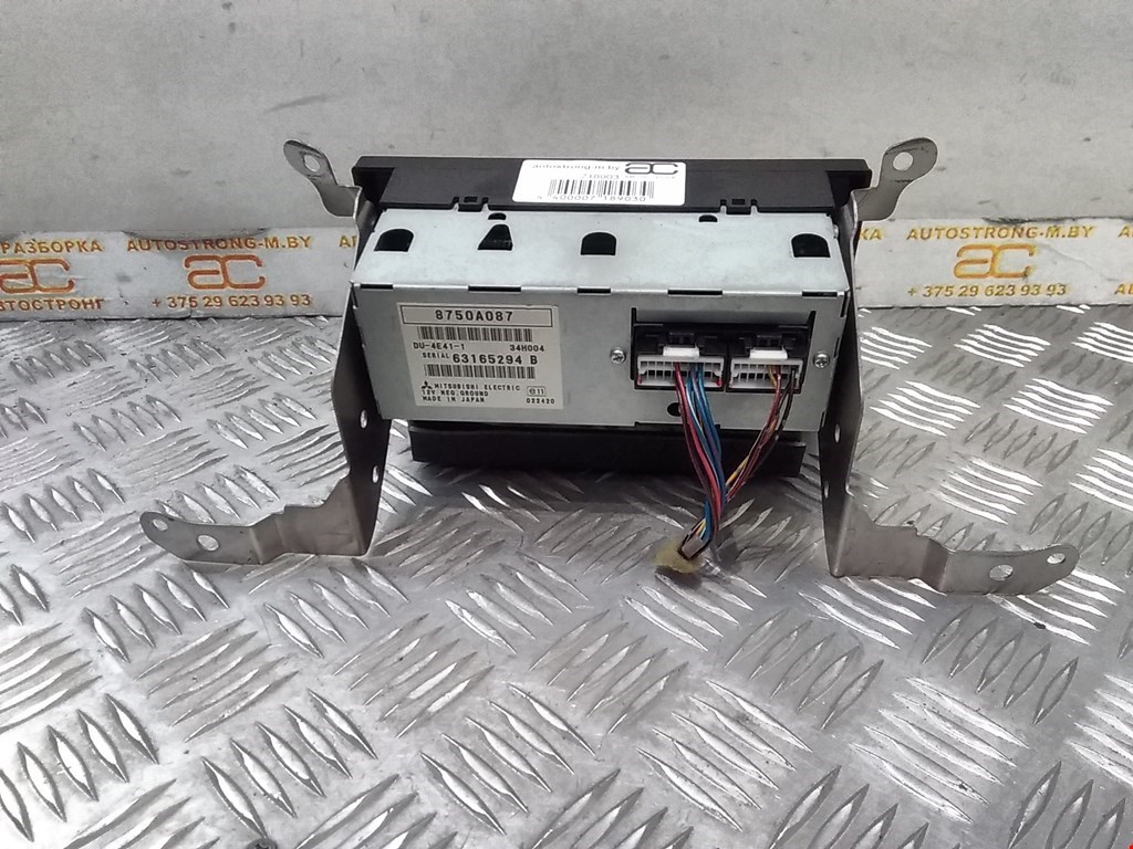 Дисплей информационный (компьютера) MITSUBISHI Grandis 2003-2011