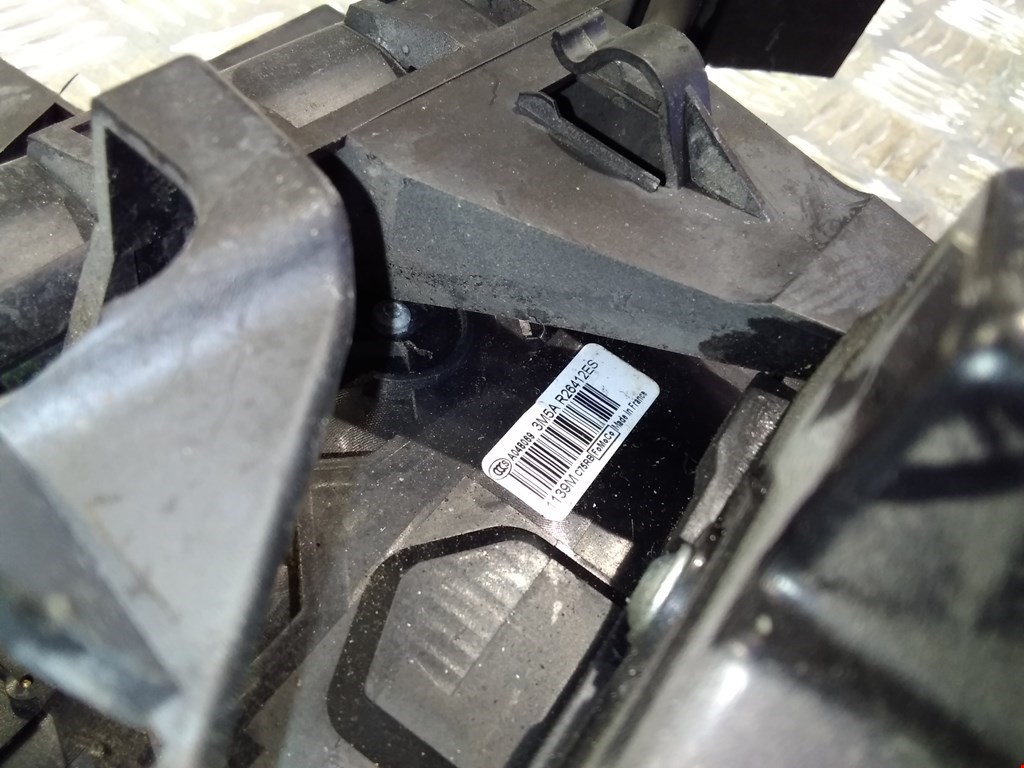 Замок двери задней правой FORD C-MAX 2003-2010