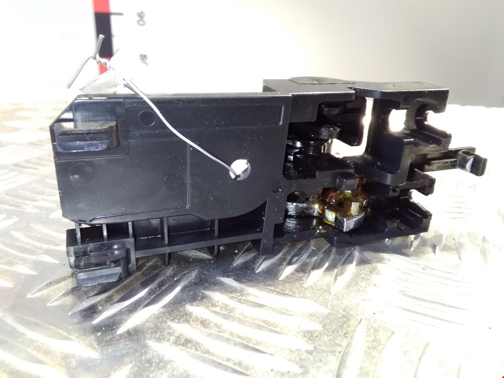 Ручка дверная передняя внутренняя левая TOYOTA Corolla Verso E121 AR10 2001-2009