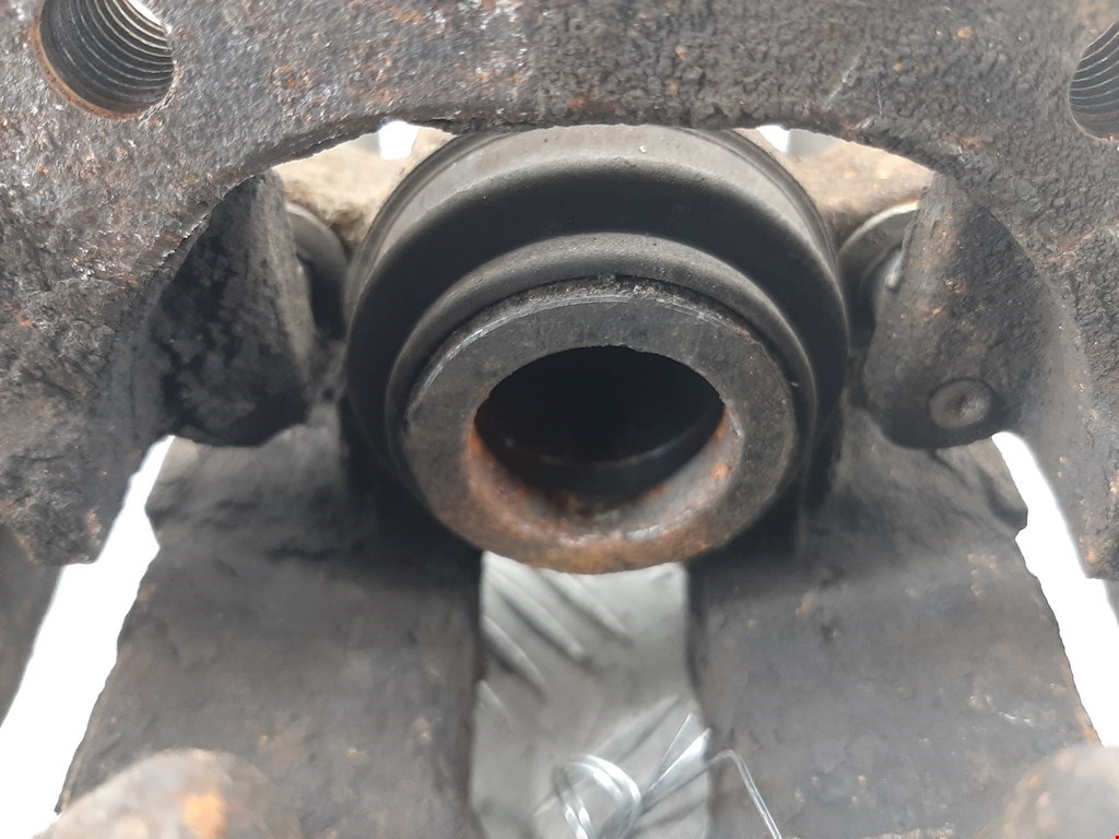 Суппорт задний левый BMW 6er E63/E64 2003-2011