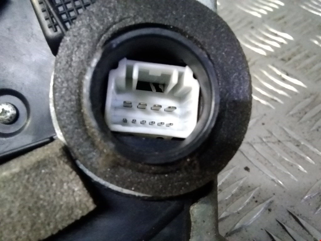 Замок двери передней правой SUZUKI Grand Vitara 2005-2015