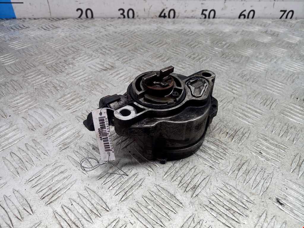 Насос вакуумный Peugeot 308 (2007-2015)